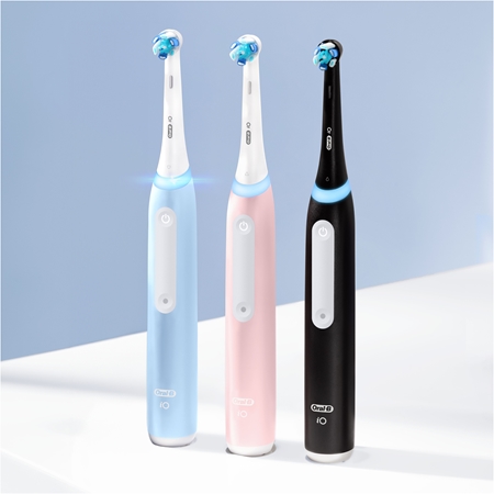 Oral-B iO White Clean Electric Toothbrush with charger case