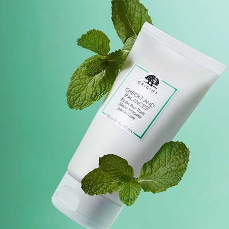 Origins Checks and Balances™ Frothy Face Wash mousse de limpeza refrescante