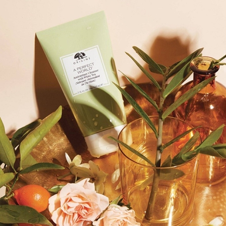 Origins A Perfect World™ Antioxidant Cleanser With White Tea pěnivý čisticí gel