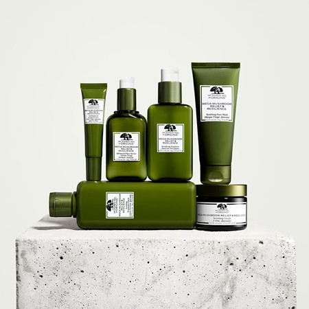 Origins Dr. Andrew Weil for Origins™ Mega-Mushroom Relief & Resilience Soothing Treatment Lotion omekšavajuća i umirujuća voda za lice