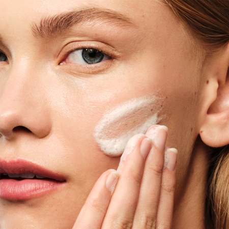 Origins Checks and Balances™ Sensitive Foaming Cleanser Gentle Cream Cleanser for sensitive skin