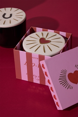 Paddywax Charmed Wild Fig & Rose bougie parfumée avec couvercle