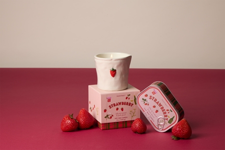 Paddywax Bistro Strawberry aromatizēta svece