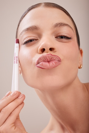 Paese The Kiss Lips Lip Liner konturovací tužka na rty