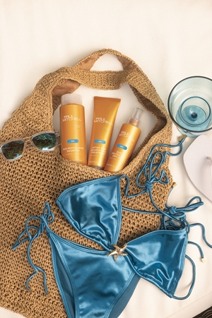 Paul Mitchell Sun Revitalizing Shampoo Moisturizing Shampoo for hair damaged by chlorine, sun & salt