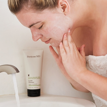 Perricone MD Hypoallergenic CBD Gentle Cleanser лек почистващ гел