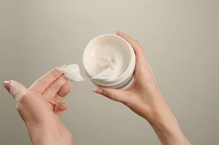 Perricone MD HAIRCARE Regenerating and Moisturising Hair Mask