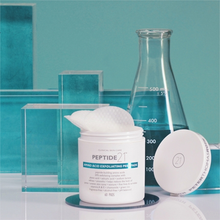 Peter Thomas Roth Peptide 21 Amino Acid exfoliační polštářky pro vyhlazení pleti a minimalizaci pórů