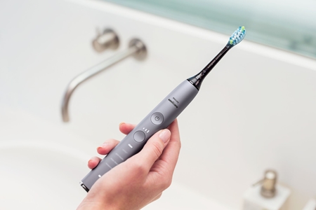 Philips Sonicare DiamondClean HX9924/47 Sonic Electric Toothbrush with Charging Cup