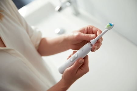 Philips Sonicare ProtectiveClean White HX6877/68 Cepillo de dientes eléctrico con desinfectante UV