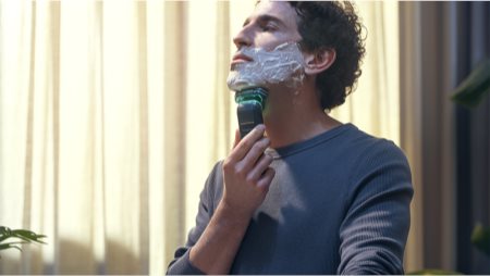 Philips Series 9000 Wet & Dry S9985/50 Electric Shaver | notino.ie