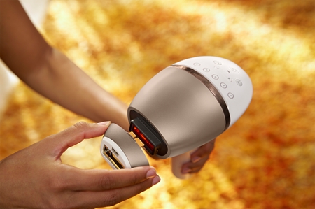 Philips Lumea Series 9900 SkinAI IPL BRI973/00 IPL epilator for body, face, bikini area and underarms