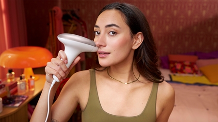 Philips Lumea IPL 7000 SC1998/00 IPL für Körper, Gesicht, Bikini- und Achselbereich