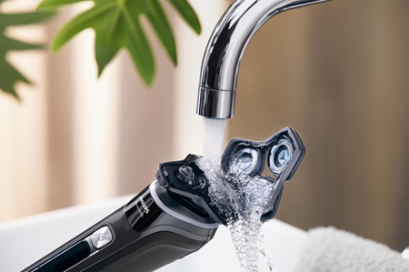 Philips Series 9000 Wet & Dry S9976/55 elektrický holicí strojek