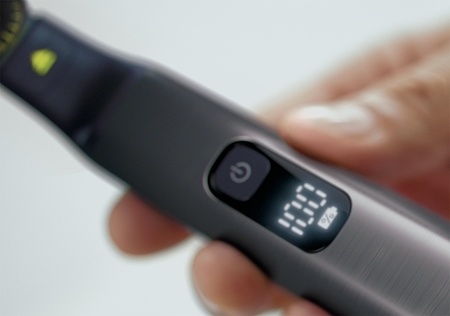 Philips OneBlade Pro 360 QP6652/61 zastřihovač na tvář a tělo