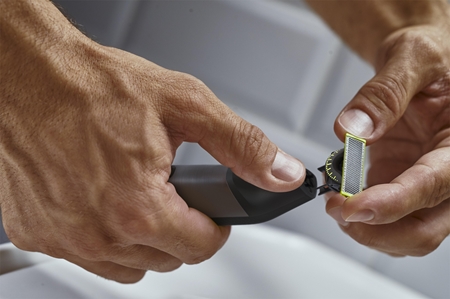 Philips OneBlade Pro 360 QP6652/61 zastřihovač na tvář a tělo