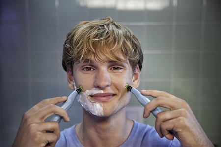 Philips OneBlade First Shave QP1324/30 shaver for beard | notino.co.uk