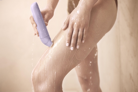 Philips Series 6000 Wet & Dry BRL114/00 Electric Shaver for women