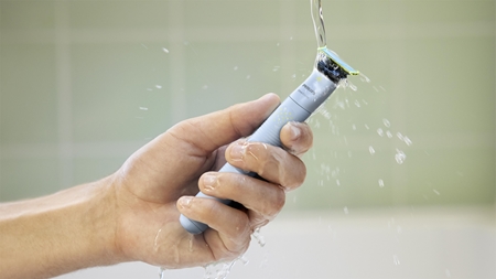 Philips OneBlade First Shave QP1326/30 beard trimmer
