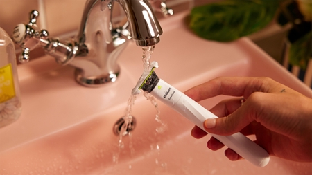 Philips OneBlade Intimate QP1924/28 τρίμερ για την ευαίσθητη περιοχή και το σώμα