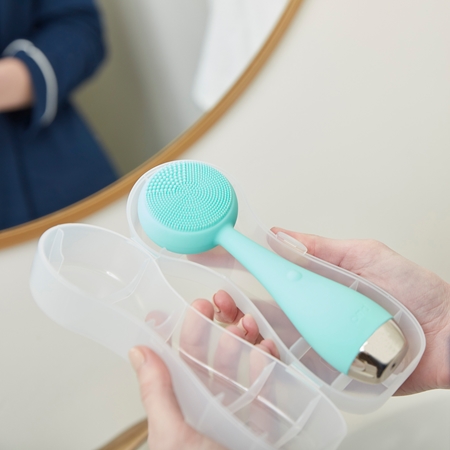 PMD Beauty Clean Pro čistiaci sonický prístroj