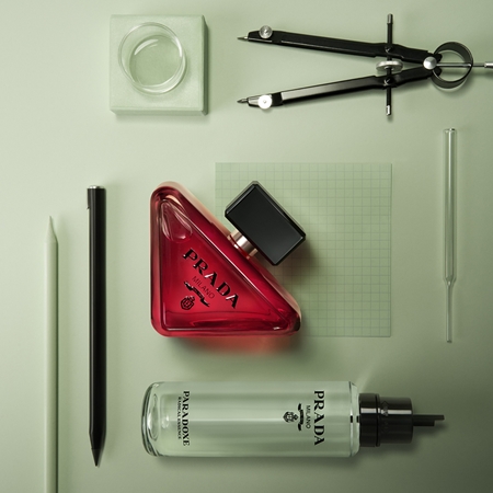 Prada Paradoxe Radical Essence parfüm hölgyeknek