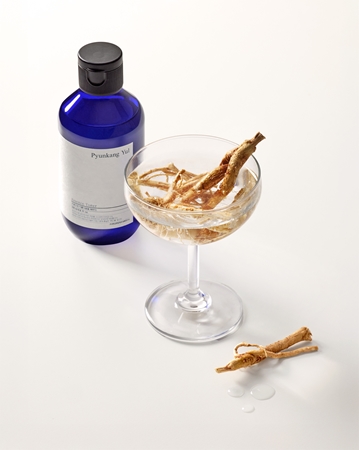 Pyunkang Yul Essence Toner lotion tonique essentielle apaisante pour un effet naturel