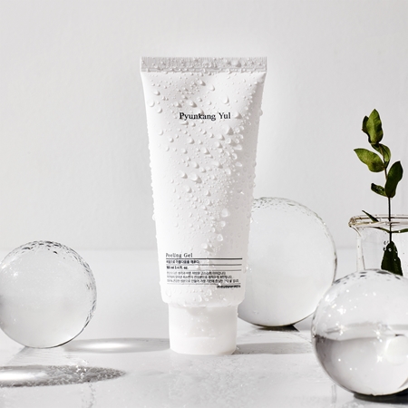 Pyunkang Yul Essential Peeling Gel złuszczający żel oczyszczający o działaniu nawilżającym