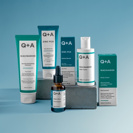 Q+A Niacinamide exfoliační čisticí gel