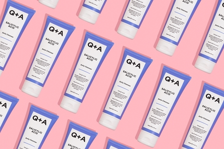 Q+A Salicylic Acid exfoliating cleansing gel for everyday use