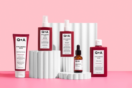Q+A Hyaluronic Acid face mist for intensive hydration