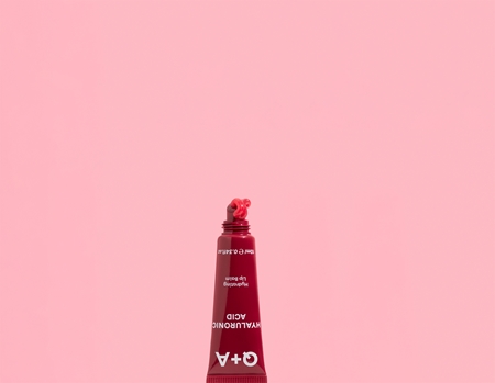 Q+A Hyaluronic Acid tinted lip balm with moisturising effect