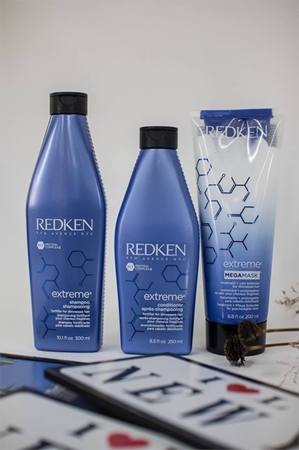 Redken Extreme shampoing fortifiant pour cheveux abîmés