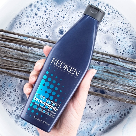 Redken Color Extend Brownlights champô com cor para tons castanhos de cabelo