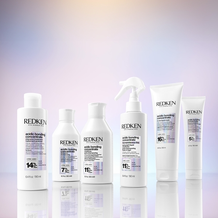 Redken Acidic Bonding Concentrate könnyű kondicionáló spray -ben