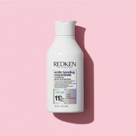 Redken Acidic Bonding Concentrate gift set(to treat hair brittleness)