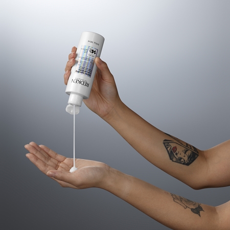 Redken Acidic Bonding Concentrate Feuchtigkeitspflege zur Nutzuung vor der Haarwäsche für beschädigtes Haar