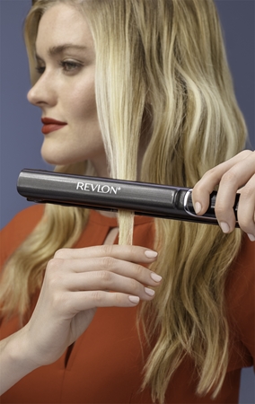 Revlon Beauty Salon Straight Copper SmoothT Styler Hair Straightener