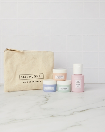 Revolution Skincare X Sali Hughes Mini Kit kit voyage (pour un effet naturel)