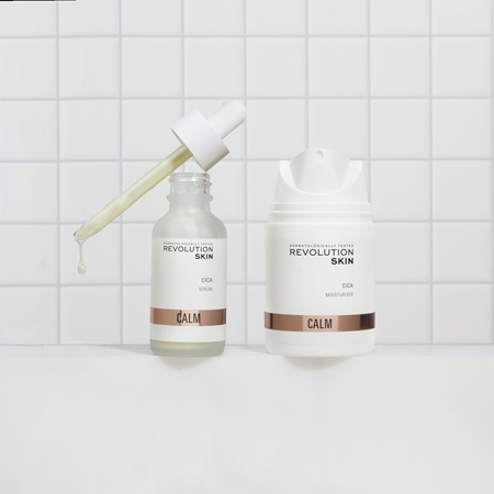 Revolution Skincare Calm Cica bohatý výživný a zklidňující krém pro suchou a podrážděnou pleť