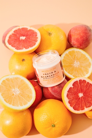 Revolution Haircare Hair Mask Peach & Grapefruit feuchtigkeitsspendende und aufhellende Maske für das Haar