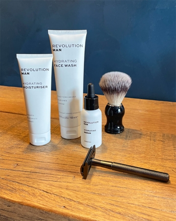 Revolution Man Hydrating feuchtigkeitsspendende Gesichtscreme mit beruhigender Wirkung
