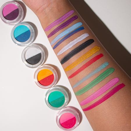 Revolution Relove Water Activated Liner očné linky