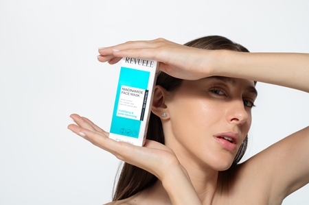 Revuele Niacinamide Face Mask masque purifiant pour éliminer les excès de sébum et les pores