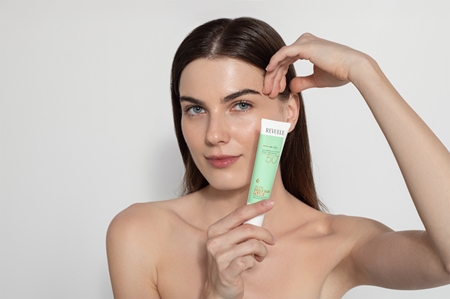 Revuele Aloe Daily Sun Fluid SPF 50+ Lightweight Protective Fluid SPF 50+