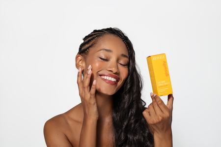 Revuele Glowify A.M. Vibes Power Serum Caffeine + Vitamin E sérum illuminateur contour des yeux