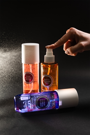 Revuele Nutty Caramel Snug Fragrance Mist scented mist for body and hair for women