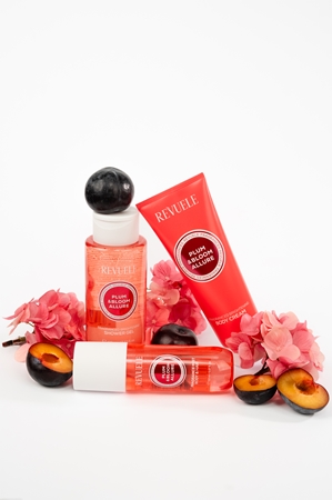 Revuele Plum & Bloom Allure Fragrance Mist scented mist for body and hair