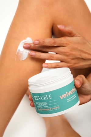 Revuele Velvetish Palm Breeze Body Whipped Cream Moisturizing Body Cream
