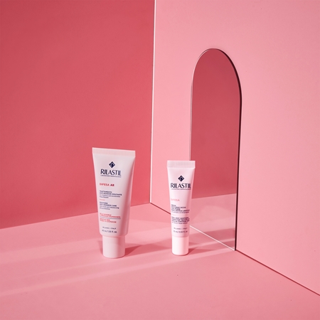 Rilastil Difesa Moisturizing And Soothing Cream for the eye area